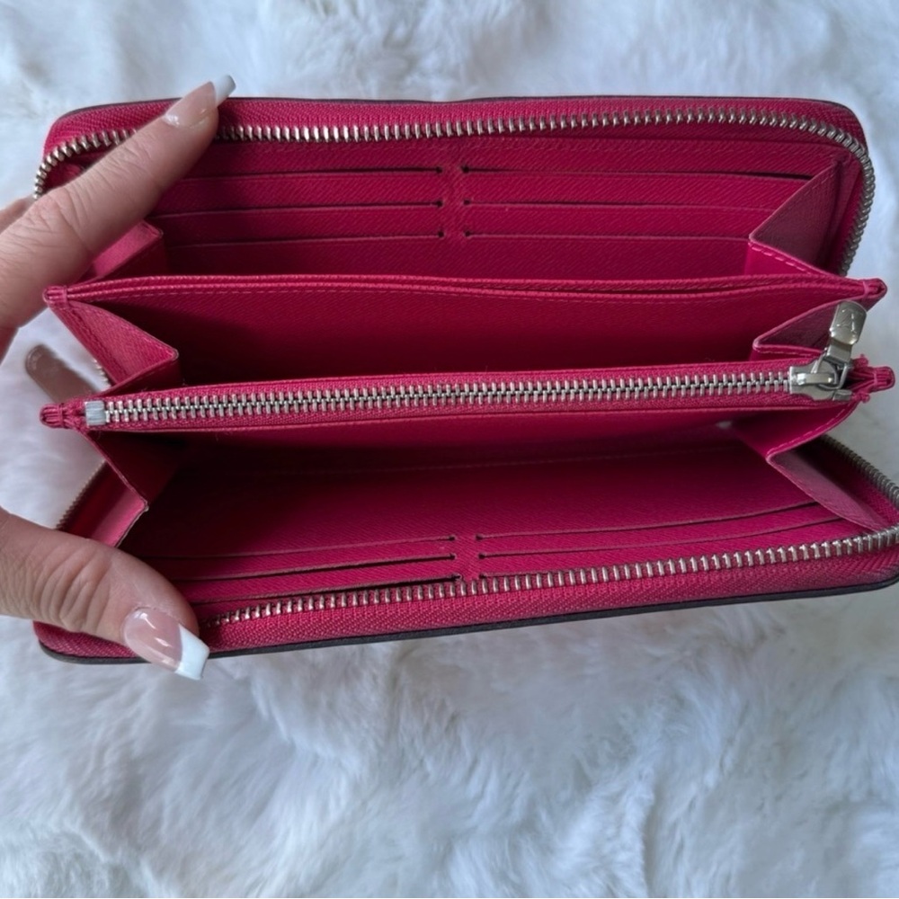 Louis Vuitton Zippy Wallet Fuchsia Epi - Picture 10 of 12